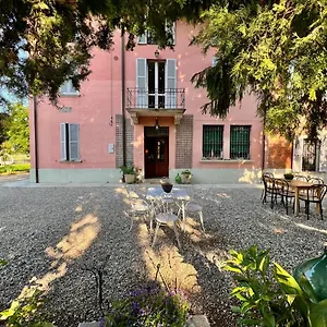 Frühstückspension La Bugia Di Tanzi, Parma